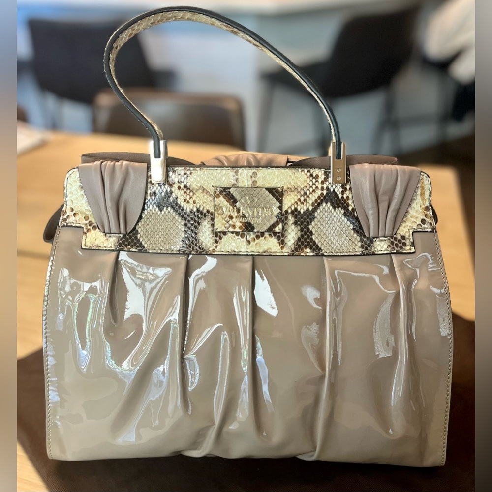 Valentino Garavani Beige Exotic Skin Patent and Leather Aphrodite Bow Tote Bag